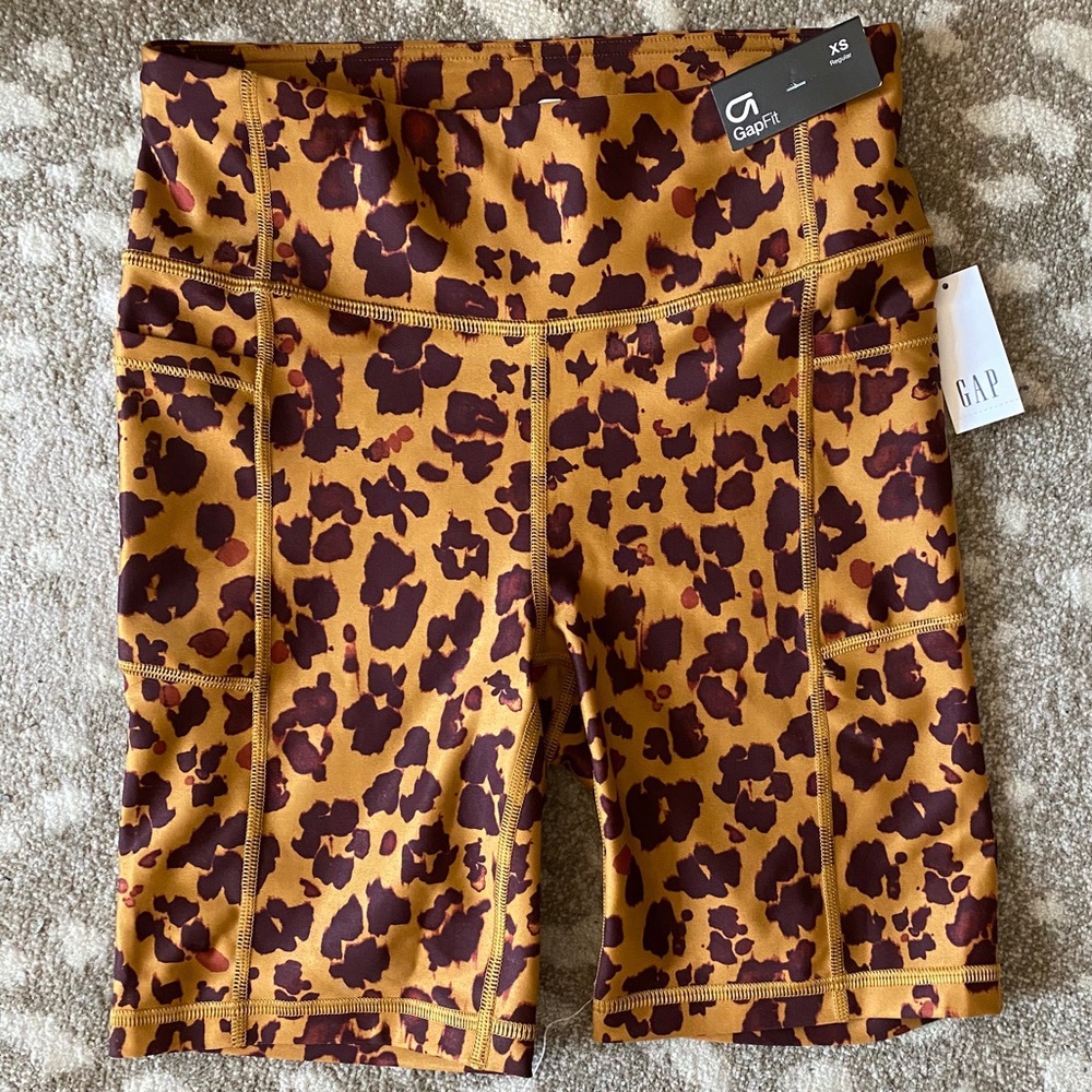 NWT! Leopard GapFit Blackout Biker Shorts